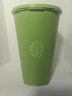 VIntage Lime Green Tupperware Servalier Nesting Canister Model 122